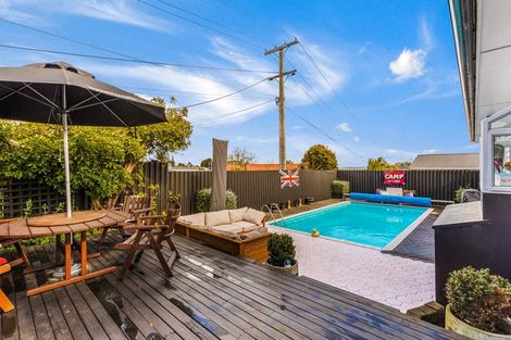 Photo of property in 2/29 Sunnyfield Crescent, Glenfield, Auckland, 0629