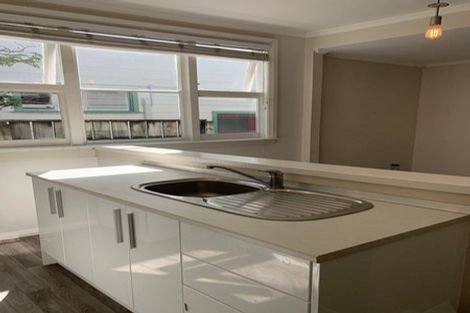 Photo of property in 16 Normanby Street, Newtown, Wellington, 6021