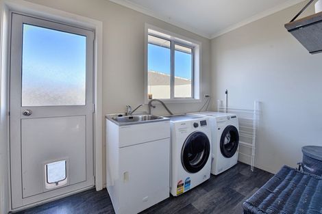 Photo of property in 3 Tui Street, East Gore, Gore, 9710