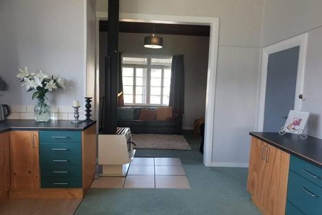 Photo of property in 10 Rira Street, Marton, 4710