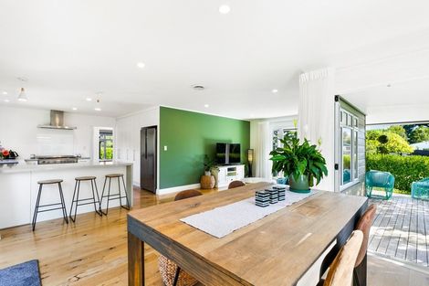 Photo of property in 12 Rheingold Place, Huapai, Kumeu, 0810