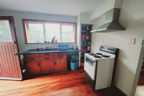 Photo of property in 100 Puriri Street, Gonville, Wanganui, 4501