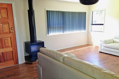 Photo of property in 1 John Webster Place, Glen Eden, Auckland, 0602