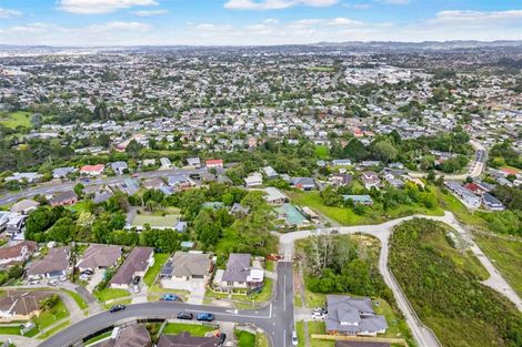 Photo of property in 22 Gordon Stanley Drive, Massey, Auckland, 0614