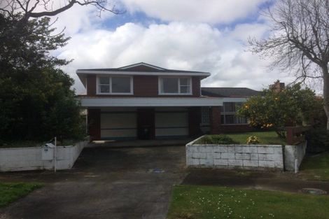Photo of property in 10 Westhaven Grove, Takaro, Palmerston North, 4412