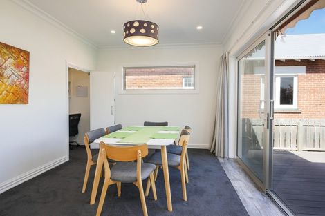 Photo of property in 52 Hargest Crescent, Saint Kilda, Dunedin, 9012