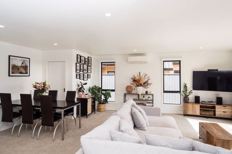 Photo of property in 50 Jack Hanley Drive, Jacks Point, Queenstown, 9371