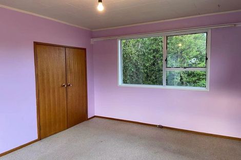 Photo of property in 12 Pankhurst Place, Sunnyvale, Auckland, 0612