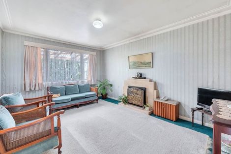 Photo of property in 12 Kamara Road, Glen Eden, Auckland, 0602