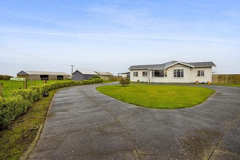 Photo of property in 22 Batten Road, Okaiawa, Hawera, 4671
