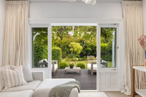 Photo of property in 34 Glandovey Road, Fendalton, Christchurch, 8052