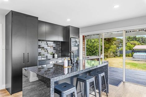 Photo of property in 13 Gawler Street, Te Horo Beach, Otaki, 5581