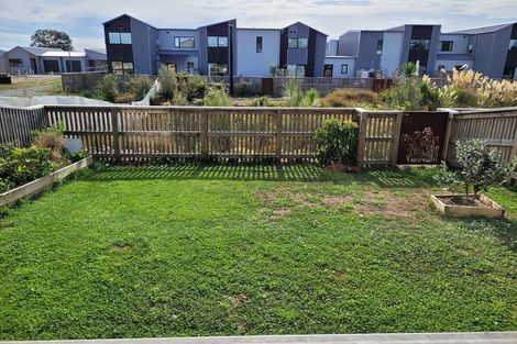 Photo of property in 8 Selkirk Lane, Hamilton Lake, Hamilton, 3204