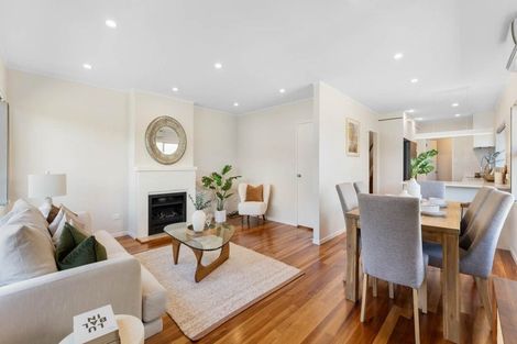 Photo of property in 7 Munstead Place, Hillcrest, Auckland, 0627