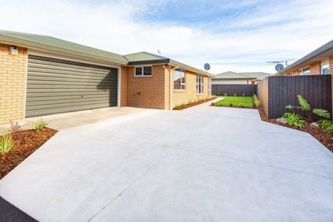 Photo of property in 2/18a Thistledown Place, Woolston, Christchurch, 8062