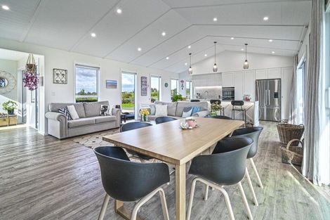 Photo of property in Piritu, 56 Riverview Lane, Maraekakaho, Hastings, 4171