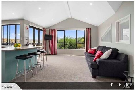 Photo of property in 19 Halladale Road, Papakowhai, Porirua, 5024