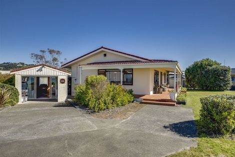 Photo of property in 47 Le Quesne Road, Bay View, Napier, 4104