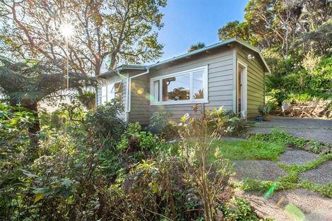 Photo of property in 7 Okoka Road, Omiha, Waiheke Island, 1081