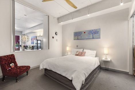 Photo of property in Gerondis Bldg Apartments, 402/60 Willis Street, Wellington Central, Wellington, 6011