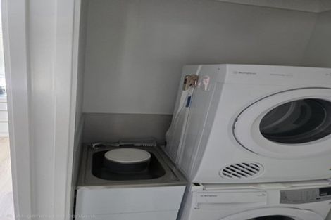 Photo of property in 14 Rauriki Lane, Rosehill, Papakura, 2113