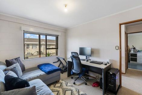 Photo of property in 1/3 Karaka Street, New Lynn, Auckland, 0600