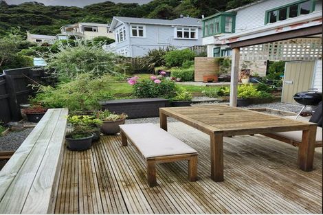 Photo of property in 7 Totara Street, Eastbourne, Lower Hutt, 5013