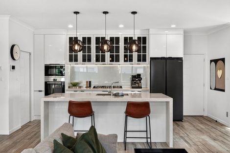 Photo of property in 7 Walter Ruddock Avenue, Kumeu, 0810