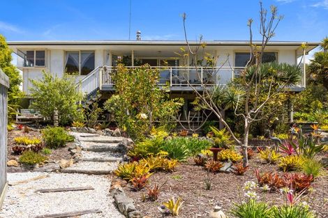 Photo of property in 105 Cable Bay Block Road, Cable Bay, 0420