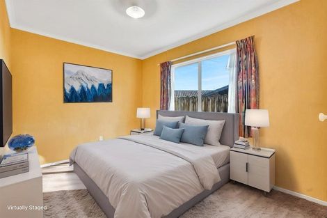 Photo of property in 22 Medvale Avenue, Flat Bush, Auckland, 2019