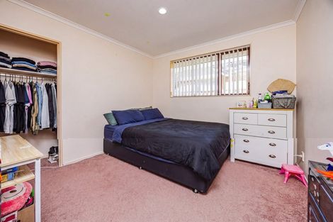Photo of property in 15 Tilberg Street, Favona, Auckland, 2024