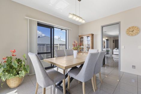 Photo of property in 48 Karamea Street, Whalers Gate, New Plymouth, 4310