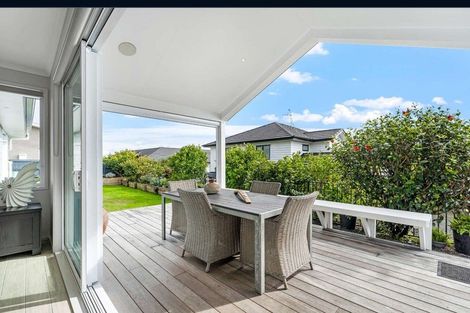 Photo of property in 16 Discovery Drive, Gulf Harbour, Whangaparaoa, 0930