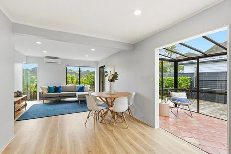 Photo of property in 49 Satara Crescent, Khandallah, Wellington, 6035