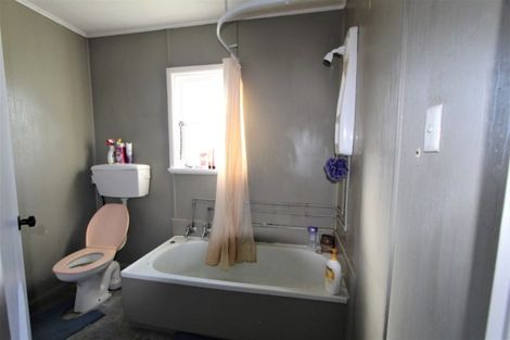 Photo of property in 1 Pilrig Place, Tokoroa, 3420