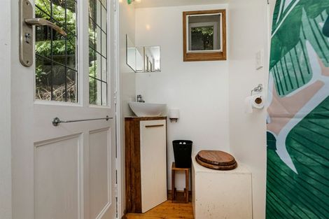 Photo of property in 160 Opanuku Road, Henderson Valley, Auckland, 0612