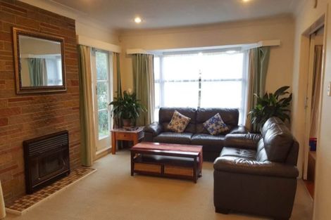 Photo of property in 22 Chilcott Road, Henderson, Auckland, 0612