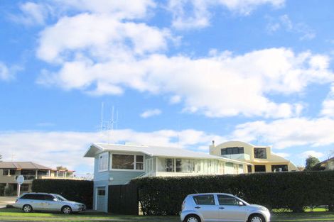 Photo of property in 96 Marine Parade, Mount Maunganui, 3116