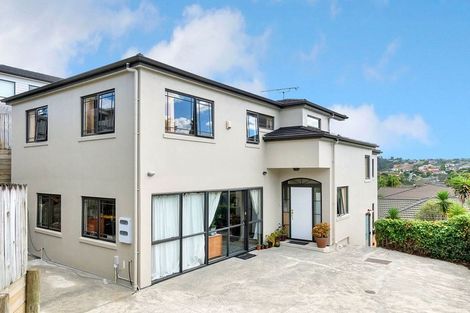 Photo of property in 2/890 East Coast Road, Northcross, Auckland, 0630
