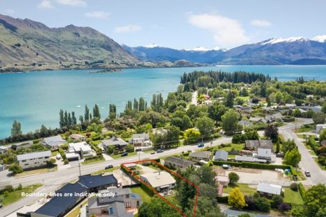 Photo of property in 27 Beacon Point Road, Wanaka, 9305