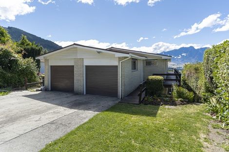 Photo of property in 21b Avalon Crescent, Fernhill, Queenstown, 9300