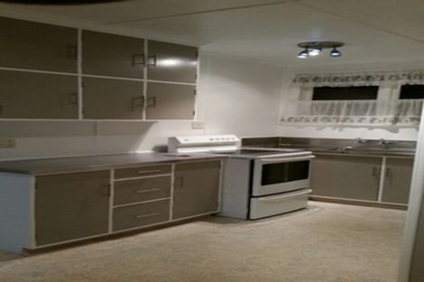 Photo of property in 1/6 Moeraki Road, Maoribank, Upper Hutt, 5018