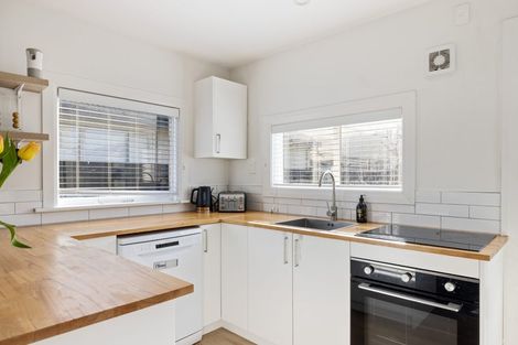 Photo of property in 31 Frederick Street, Waltham, Christchurch, 8011