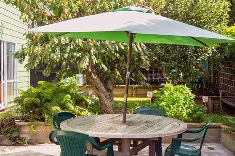 Photo of property in 36 Wallath Road, Onehunga, Auckland, 1061