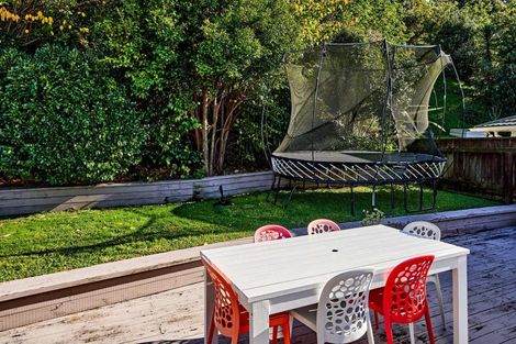 Photo of property in 16 Saint Aidans Way, Tawa, Wellington, 5028