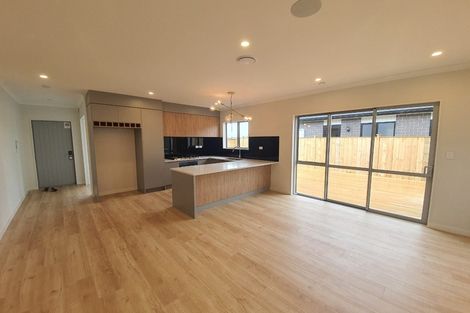 Photo of property in 23 Holcroft Street, Papakura, 2110