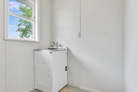 Photo of property in 5 Cricket Place, Melville, Hamilton, 3206