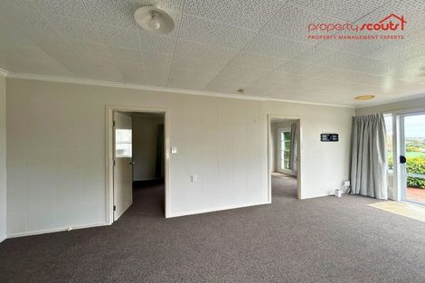 Photo of property in 1/12 Holiday Road, Stanmore Bay, Whangaparaoa, 0932