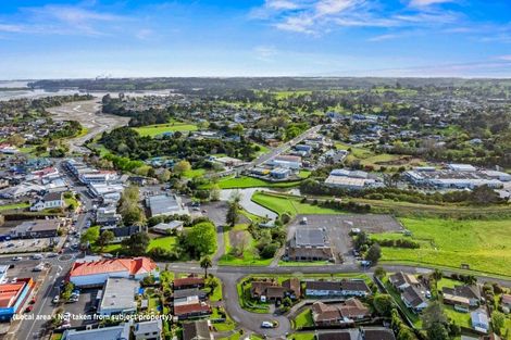 Photo of property in 4 Manga Toitoi Place, Waiuku, 2123