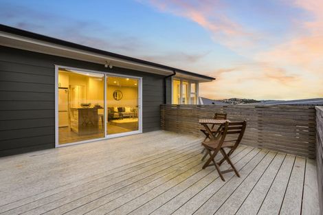 Photo of property in 5 Kaituna Street, Waitangirua, Porirua, 5024